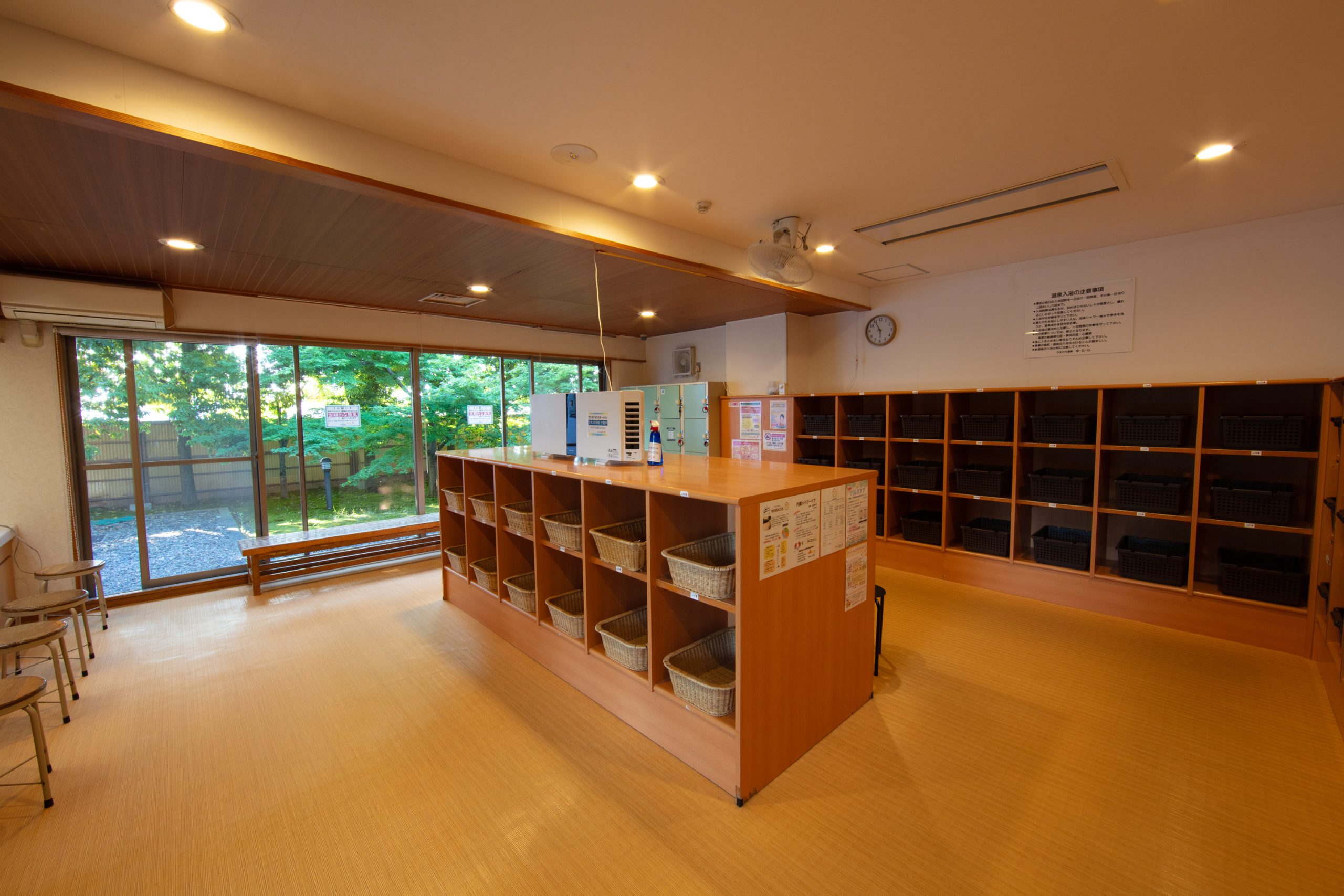 大浴場脱衣場